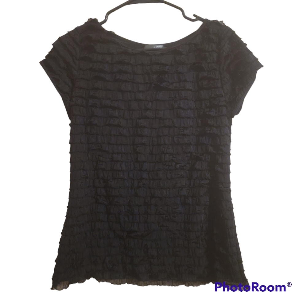 J.T.B BLACK PUFF SHIRT SIZE MEDIUM